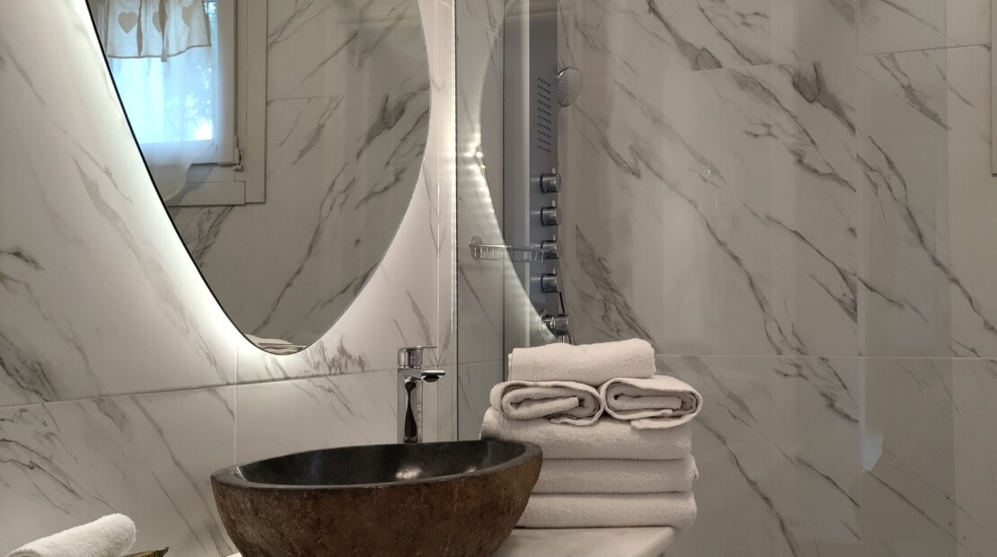 Bathroom Superior Sea View Room