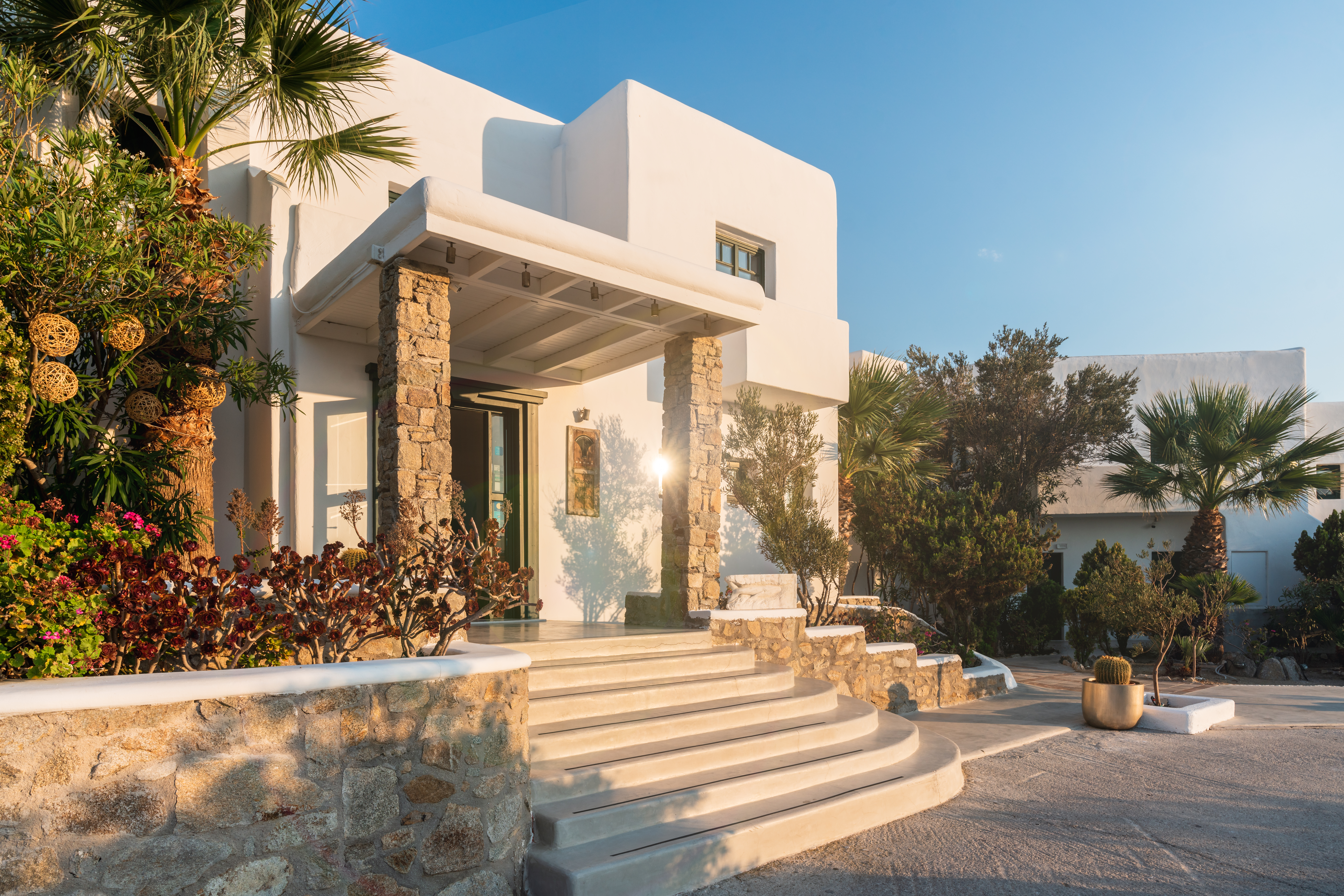 luxury boutique hotel in Mykonos town